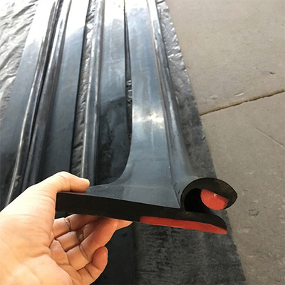 Lacre dual de goma de la banda transportadora de los labios dobles del tablero de la falda del sello de la PU