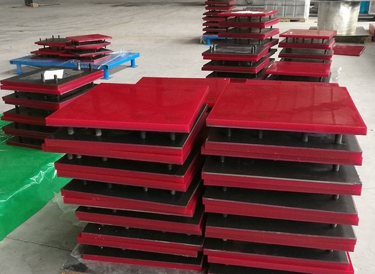 El trazador de líneas del canal inclinado del poliuretano de la minería platea la abrasión resistente