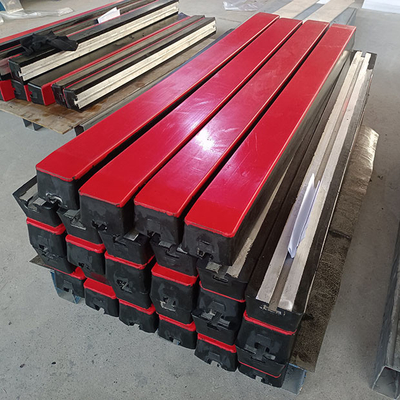 Ayuda del transportador de las barras del impacto del transportador del cojín de goma de UHMWPE que resbala la barra del impacto