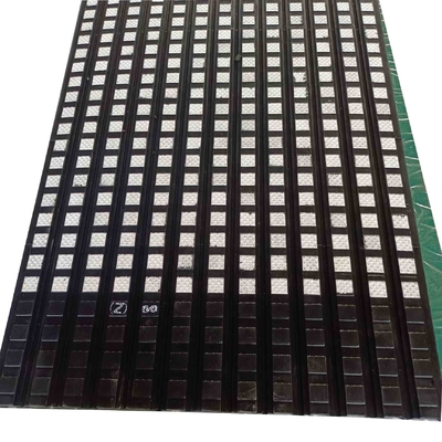 Hoja de cerámica 10m del revestimiento de la polea del revestimiento del tambor del transportador de la tira de goma en Rolls