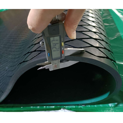 Tipo y Diamond Grooved Rubber Lagging Sheet llanos para el rodillo del transportador