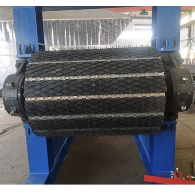 Diapositiva en Diamond Groove Rubber Lagging Sheet para el rodillo del transportador