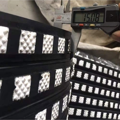 abrasión de retardamiento del color negro blanco de la polea de cerámica de goma de 15m m alta resistente